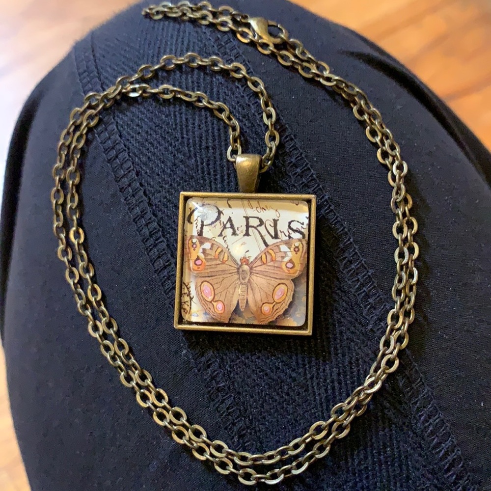 Paris reversible pendant/mandala 24” chain bronze